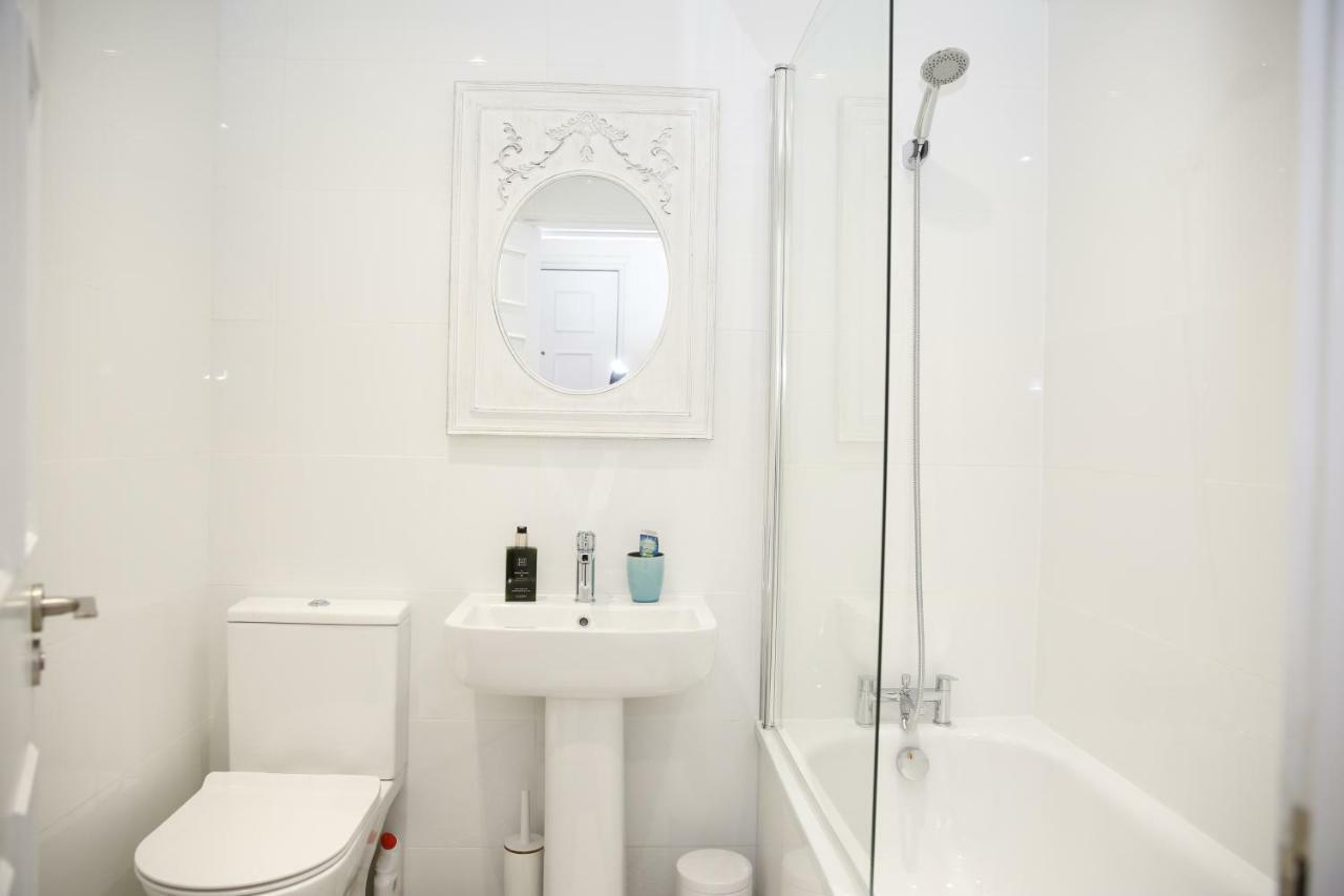 Beautiful One Bedroom Apartment Walking Distance To Paddington And Hyde Park 런던 외부 사진